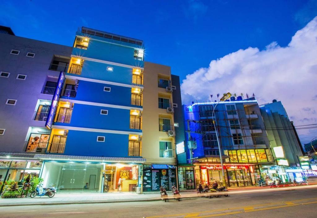 Oyo 996 Phunara Residence Patong المظهر الخارجي الصورة