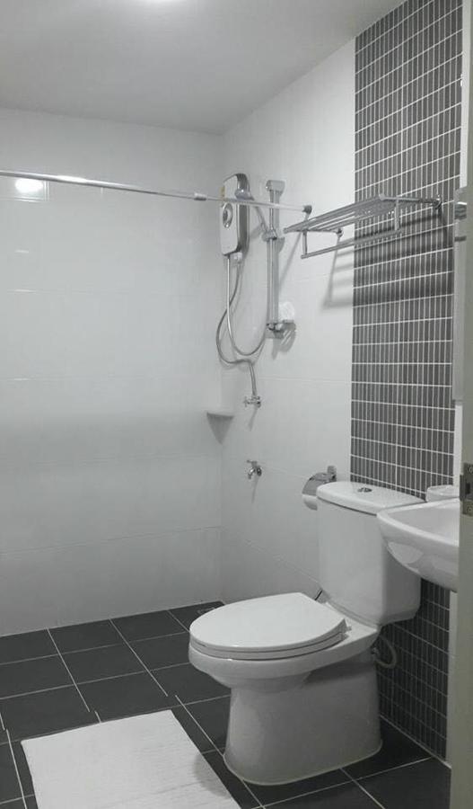 Oyo 996 Phunara Residence Patong المظهر الخارجي الصورة